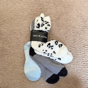 Sam & Olivia Fuzzy Socks- set of 3